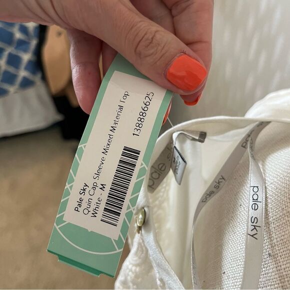 NWT Pale Sky Quin Cap Sleeve Top White Size Medium - Picture 6 of 6